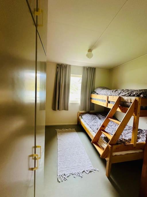 Feriehus Romslig Kystperle Med Sjel I Skulsfjord
