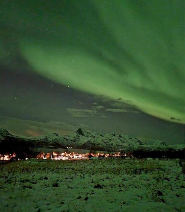 Romslig Kystperle Med Sjel I Skulsfjord Feriehus *