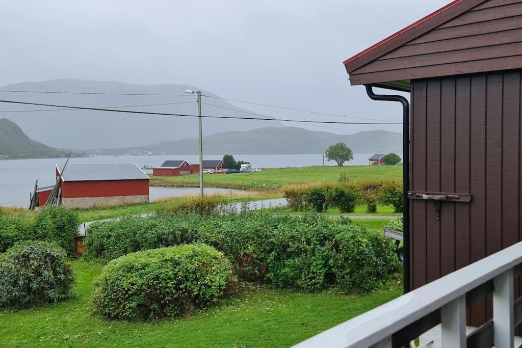 Romslig Kystperle Med Sjel I Skulsfjord Feriehus Tromsø